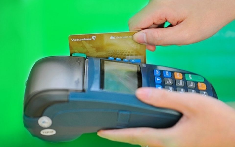 vi sao thanh toan khong dung tien mat o viet nam van i ach
