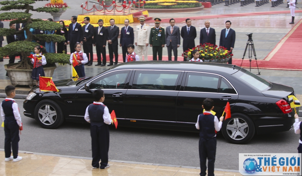 le don chinh thuc quoc vuong brunei tai phu chu tich