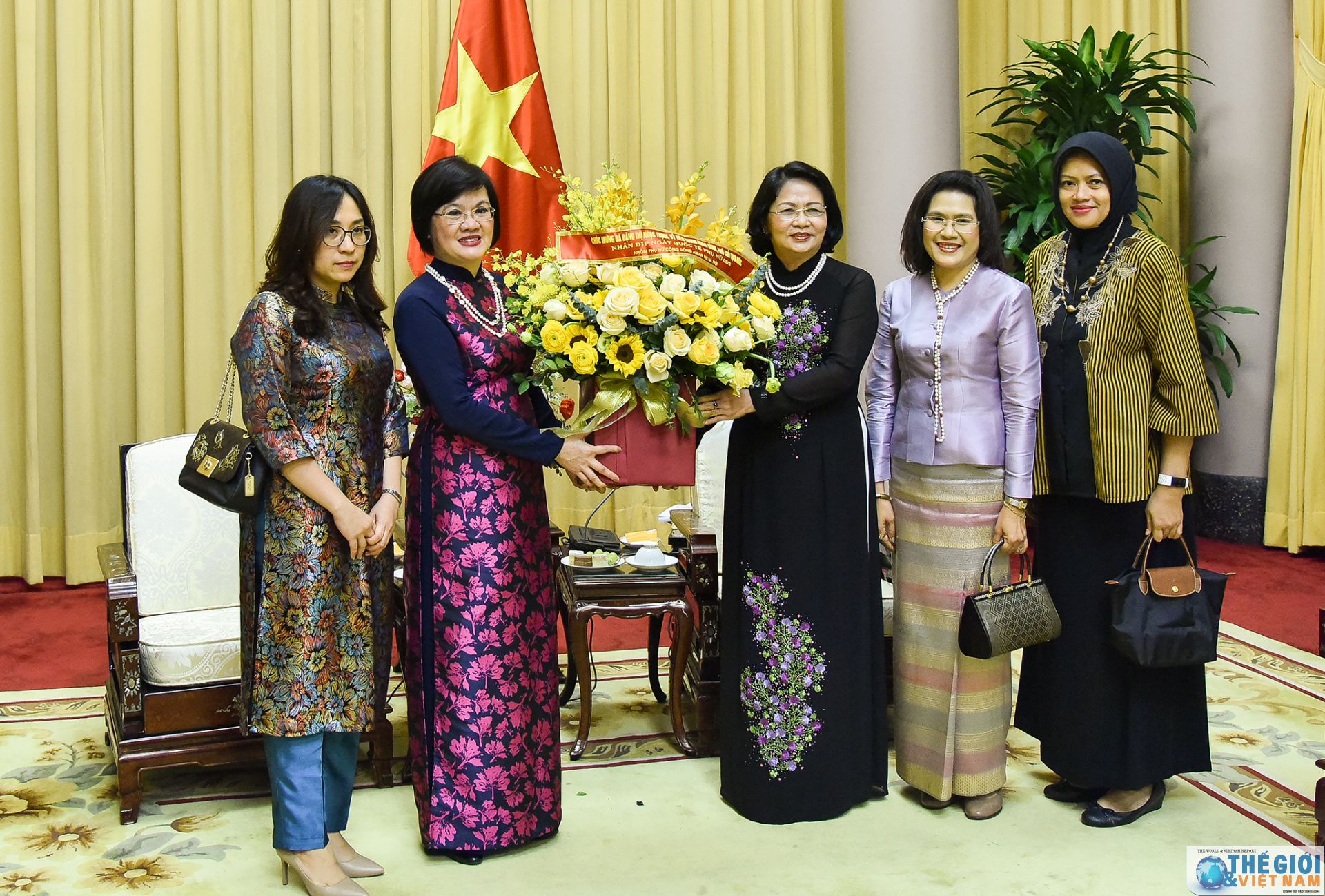 pho chu tich nuoc hoan nghenh nhung sang kien cua nhom awch