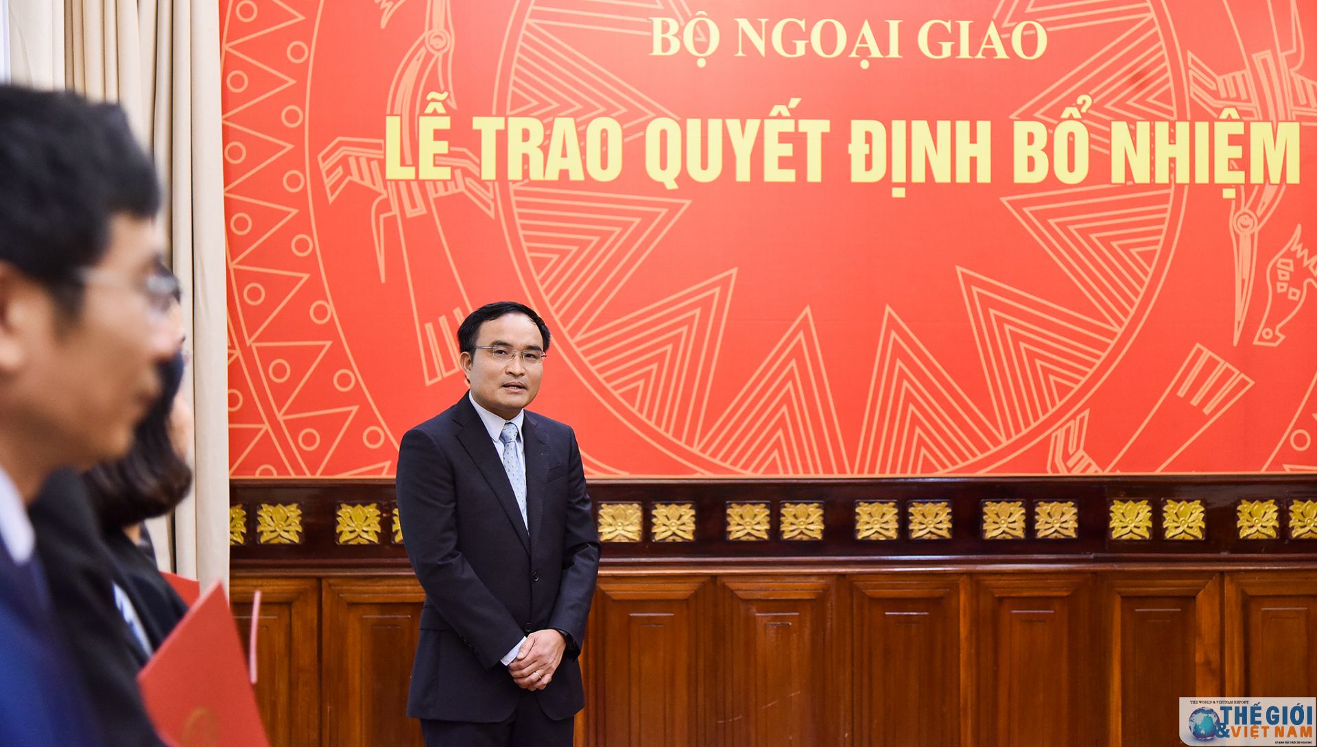 thu truong thuong truc bui thanh son trao quyet dinh dieu dong bo nhiem can bo cap vu