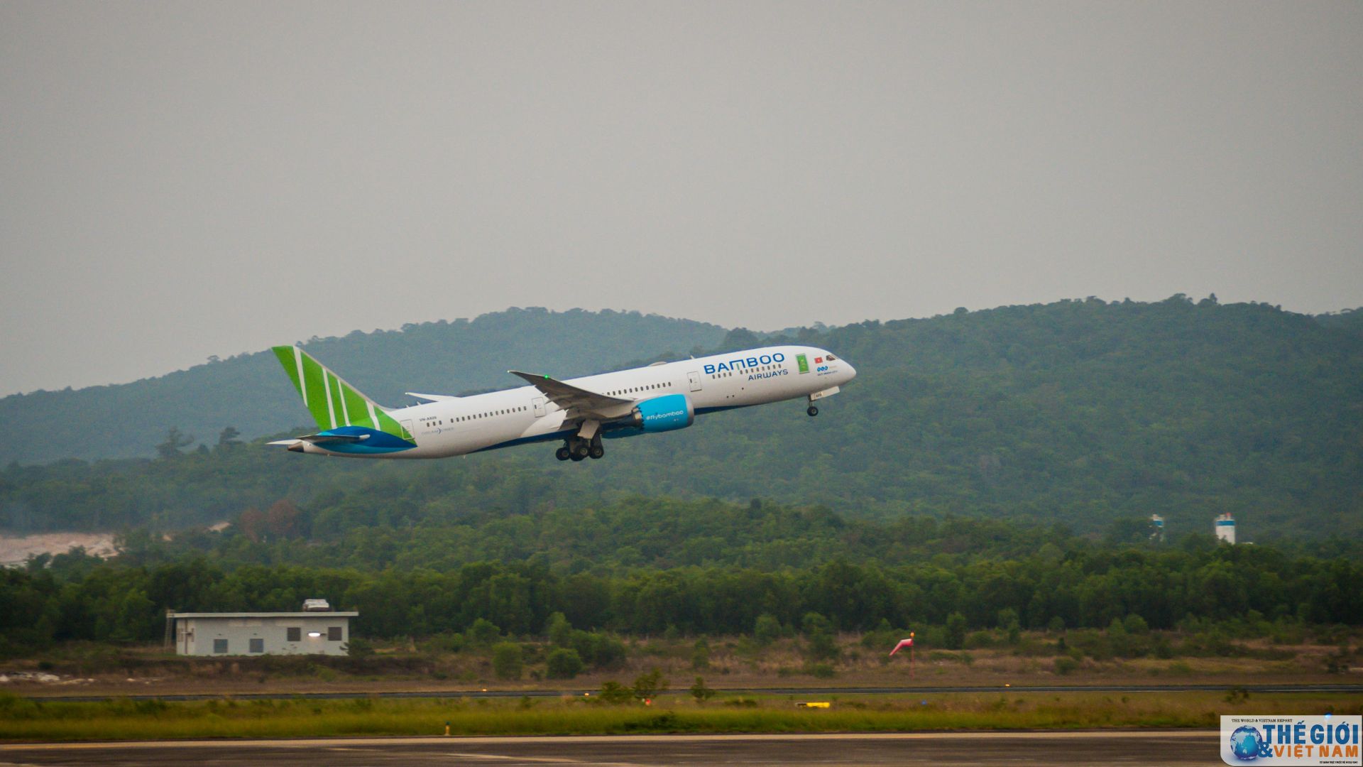 can canh chuyen bay dac biet dua cong dan czech va chau au hoi huong giua dai dich covid 19