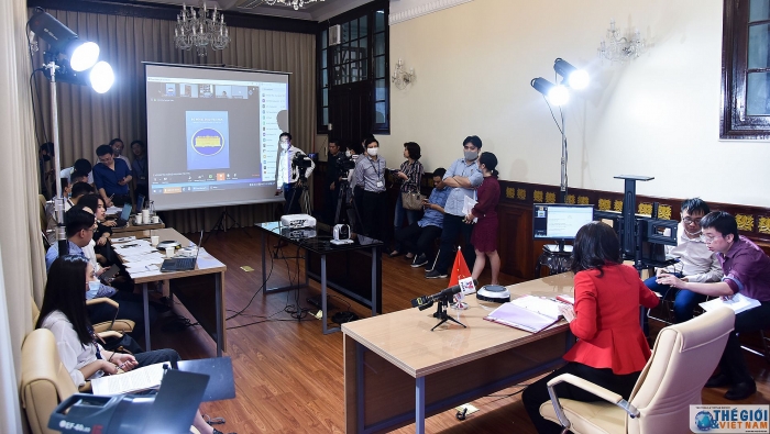 phong dich covid 19 bo ngoai giao lan dau to chuc hop bao thuong ky truc tuyen