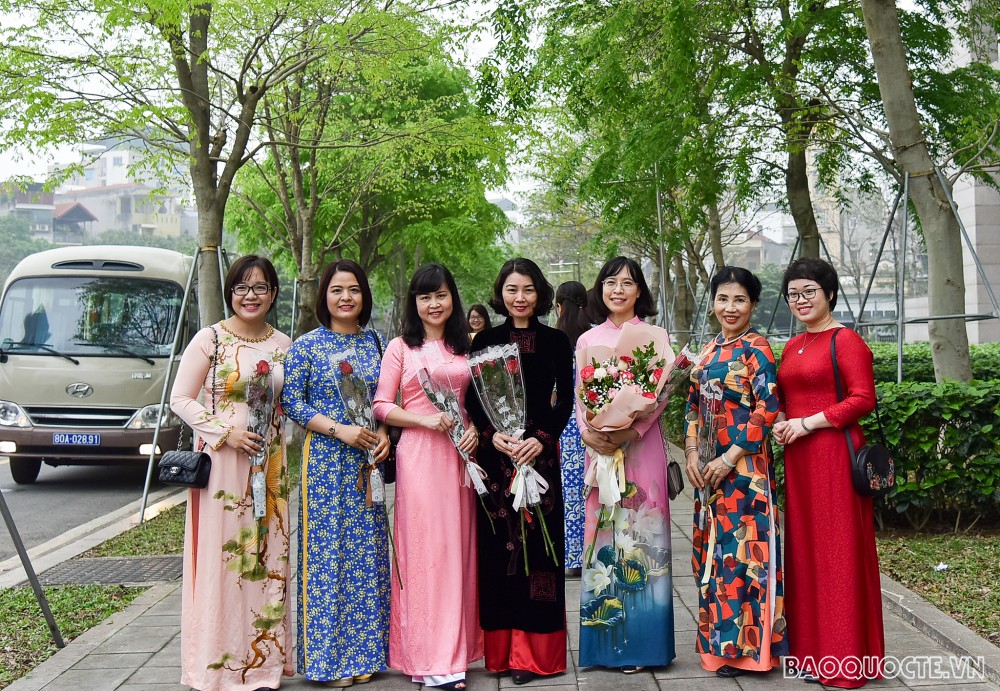 Bộ Ngoại giao tổ chức gặp mặt kỷ niệm ngày Quốc tế Phụ nữ