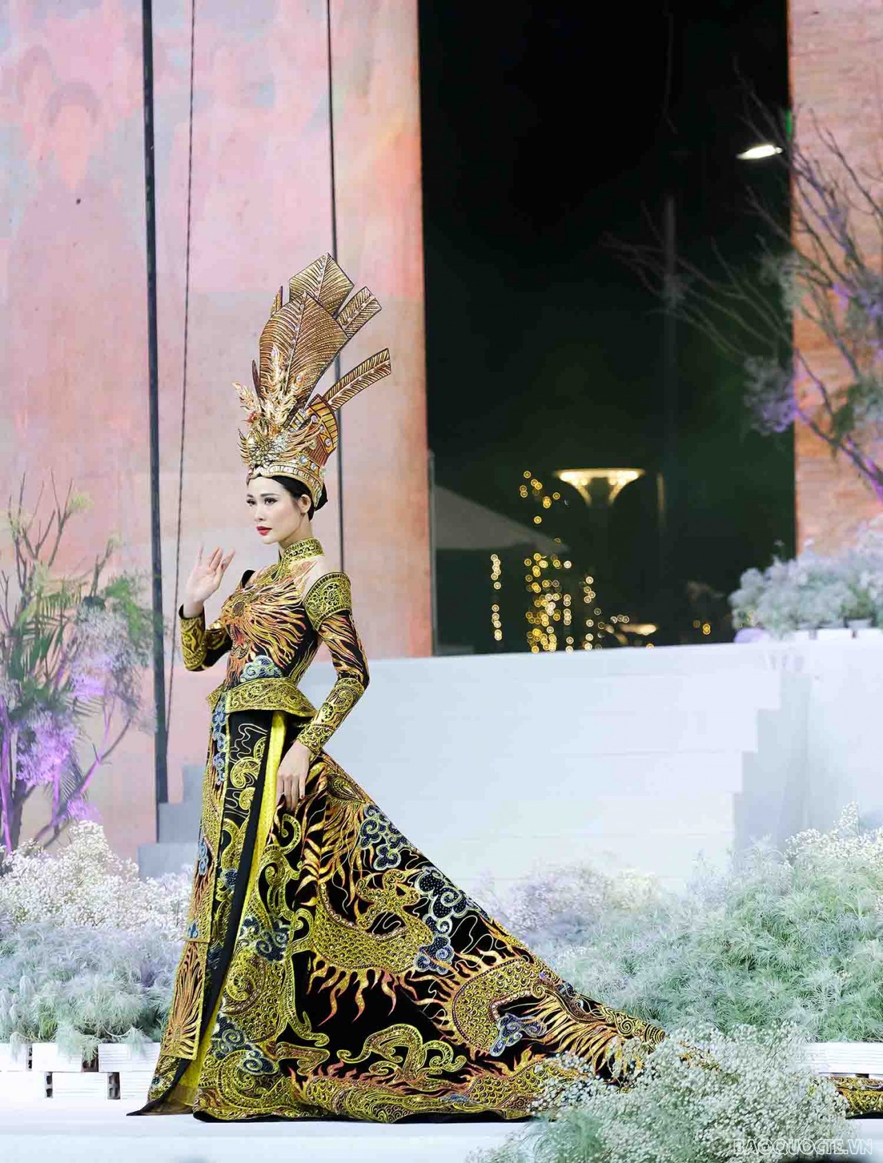 Chiêm ngưỡng hơn 600 tà áo dài trong đêm khai mạc Lễ hội áo dài TP. Hồ Chí Minh 2022