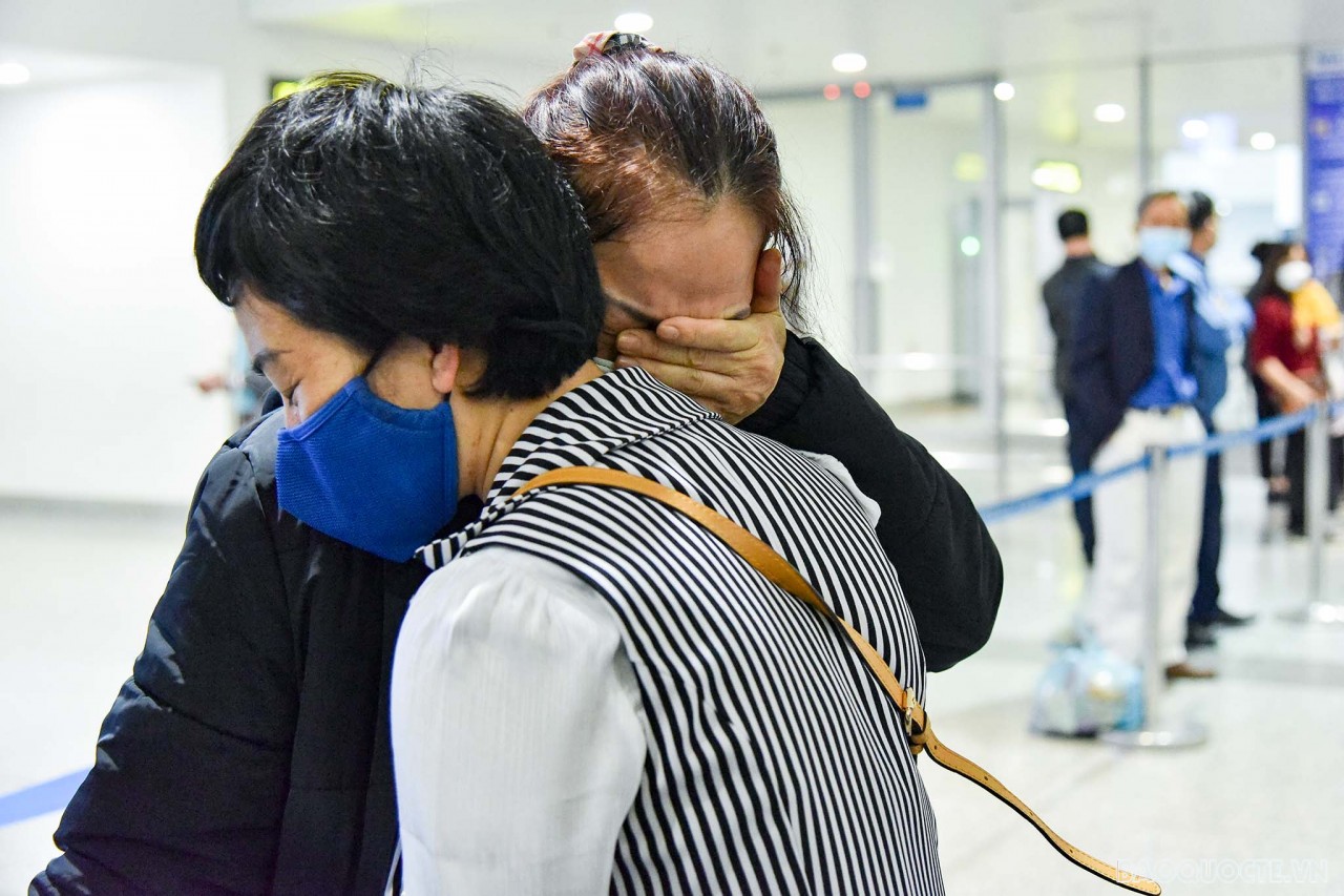 Cập nhật. Tận tâm, tận lực cho chuyến bay sơ tán thứ hai đưa công dân Việt Nam ở Ukraine về nước