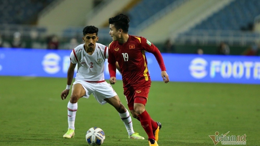 bao trung quoc van lo doi nha xep duoi doi tuyen viet nam