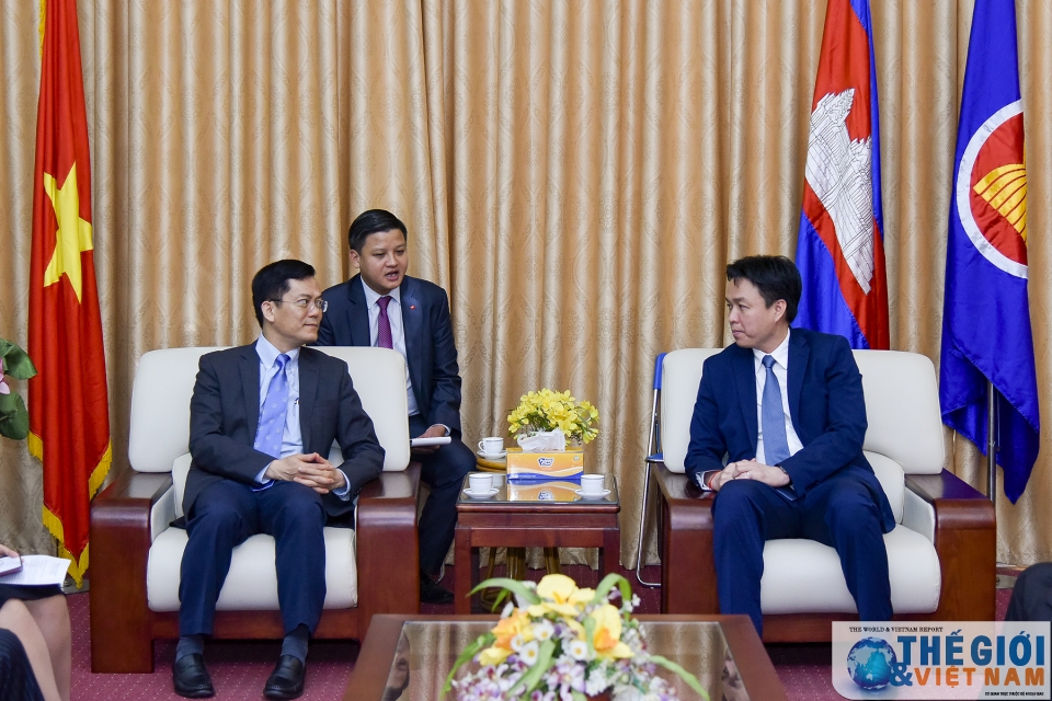 lanh dao bo ngoai giao chuc tet co truyen campuchia