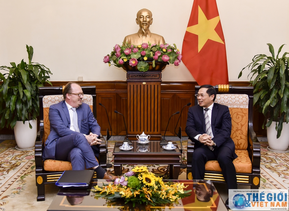 thu truong bui thanh son tiep giam doc oecd