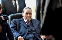 algeria bieu tinh phan doi chinh quyen buoc sang tuan thu 15 lien tiep