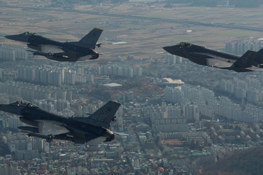 Triều Tiên chỉ trích Hàn Quốc tiếp nhận máy bay tiêm kích chiến đấu tàng hình F-35 trieu tien chi trich han quoc tiep nhan may bay tiem kich chien dau tang hinh f 35