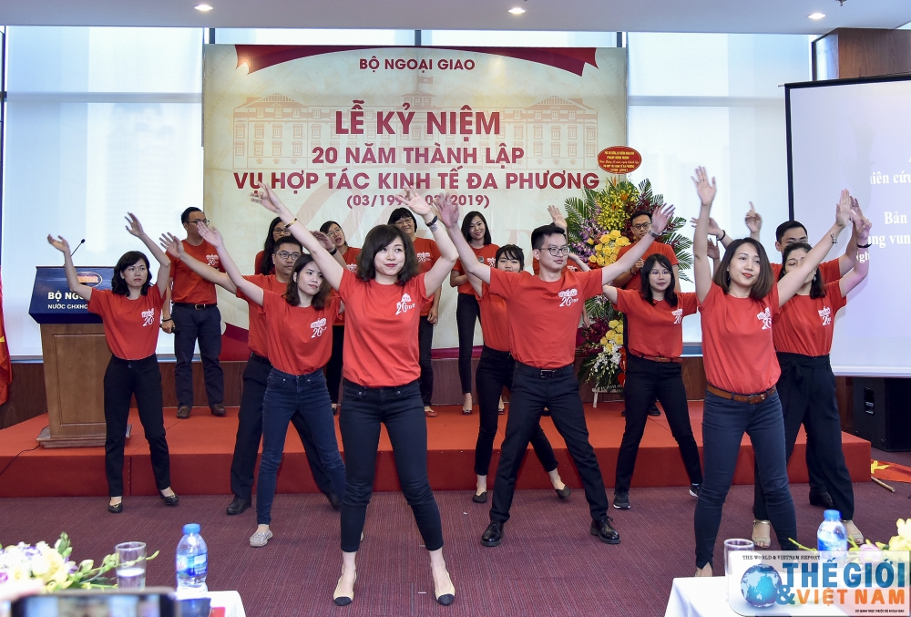 vu hop tac kinh te da phuong dau an tu hao 20 nam