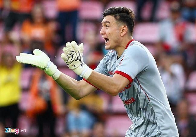 van lam hoc tieng thai cho thay quyet tam o lai muangthong united