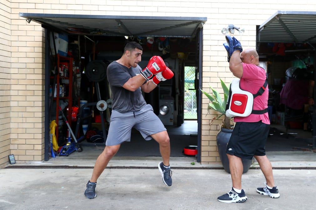 dich covid 19 cac van dong vien giu phong do nhu the nao khi phai lam viec tai nha