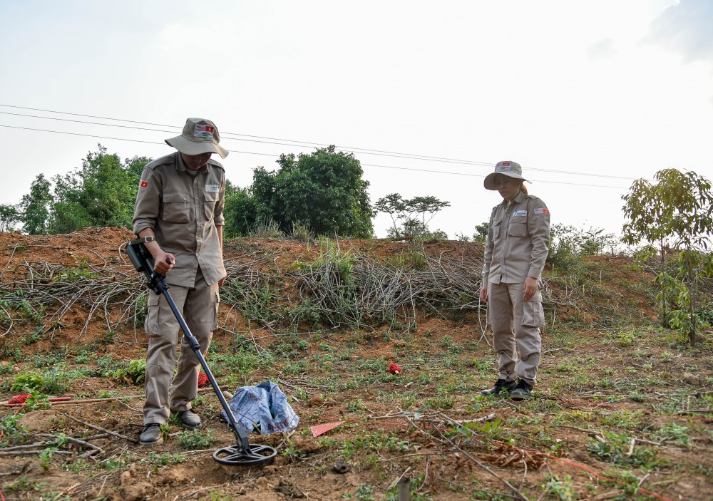 Đi săn ‘tử thần’ ở Quảng Trị