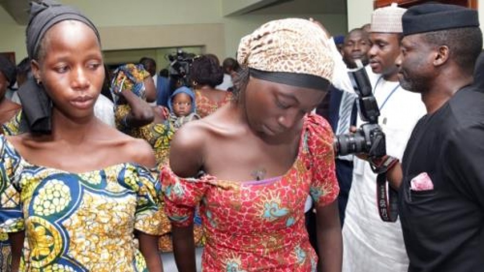 boko haram tra tu do cho 80 nu sinh nigeria