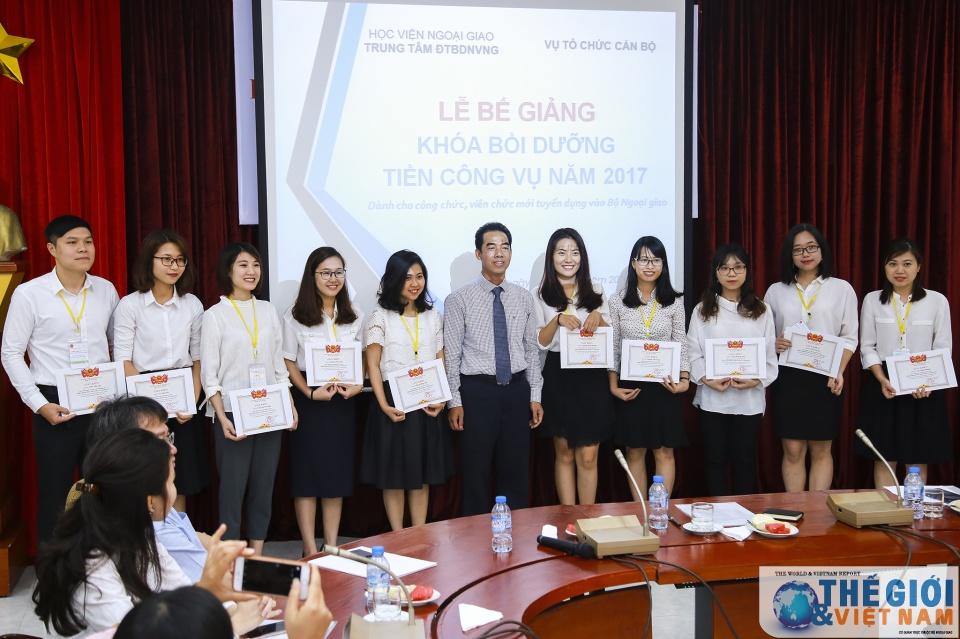 be giang khoa boi duong tien cong vu 2017