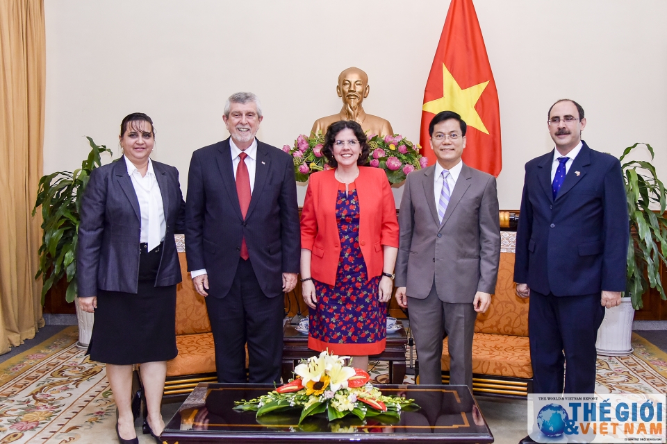 viet nam cuba ngay cang gan bo va cung hop tac toan dien