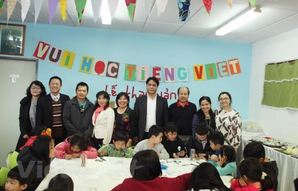Đại sứ quán Việt Nam ở Algeria mở lớp dạy tiếng Việt