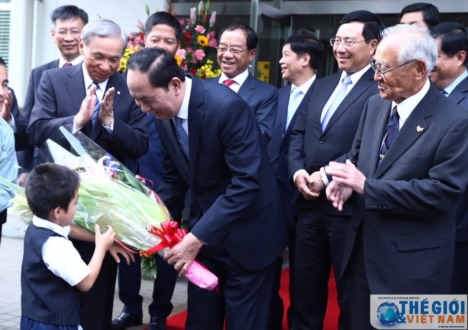 chu tich nuoc tham noi lam viec va sinh song cua 7000 nguoi viet tai nhat ban