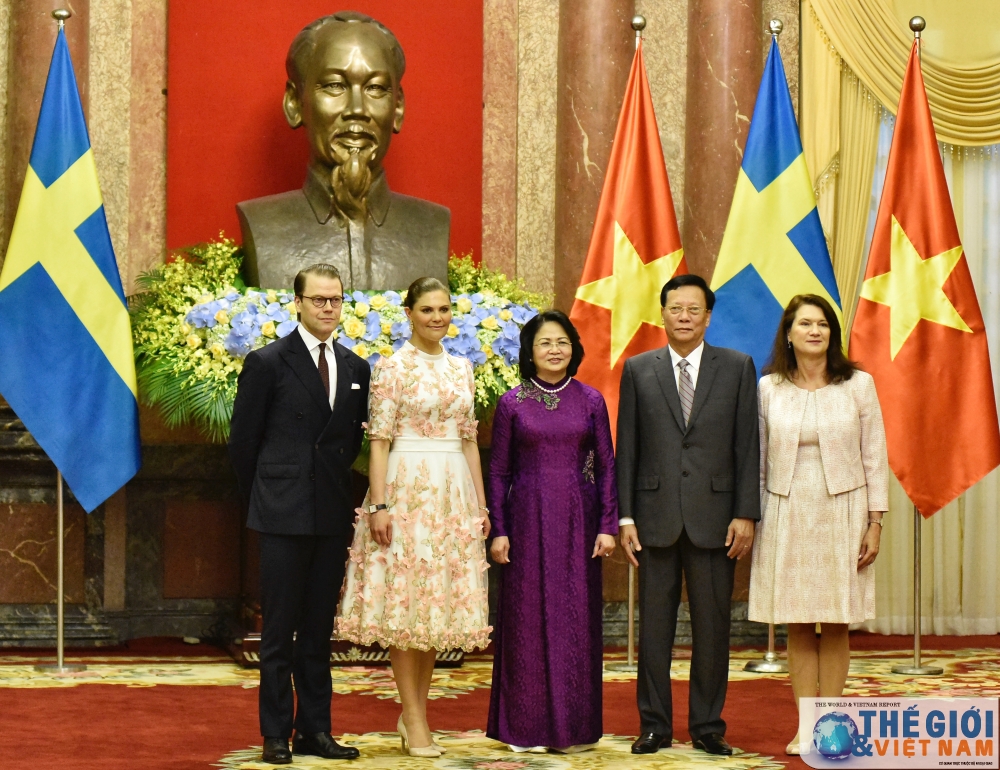 Phó Chủ tịch nước Đặng Thị Ngọc Thịnh chủ trì lễ đón chính thức Công chúa kế vị Thụy Điển pho chu tich nuoc dang thi ngoc thinh chu tri le don chinh thuc cong chua ke vi thuy dien
