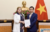 thu truong ngoai giao le hoai trung tiep tro ly tong thu ky lien hop quoc