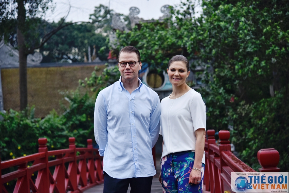 cong chua ke vi thuy dien tap the duc luc sang som cung nguoi dan ha noi