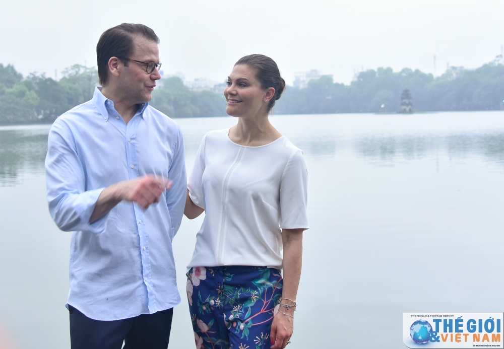 cong chua ke vi thuy dien tap the duc luc sang som cung nguoi dan ha noi