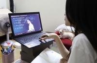 dich covid 19 xep xe buyt thanh hinh 2020 de chuc mung hoc sinh tot nghiep