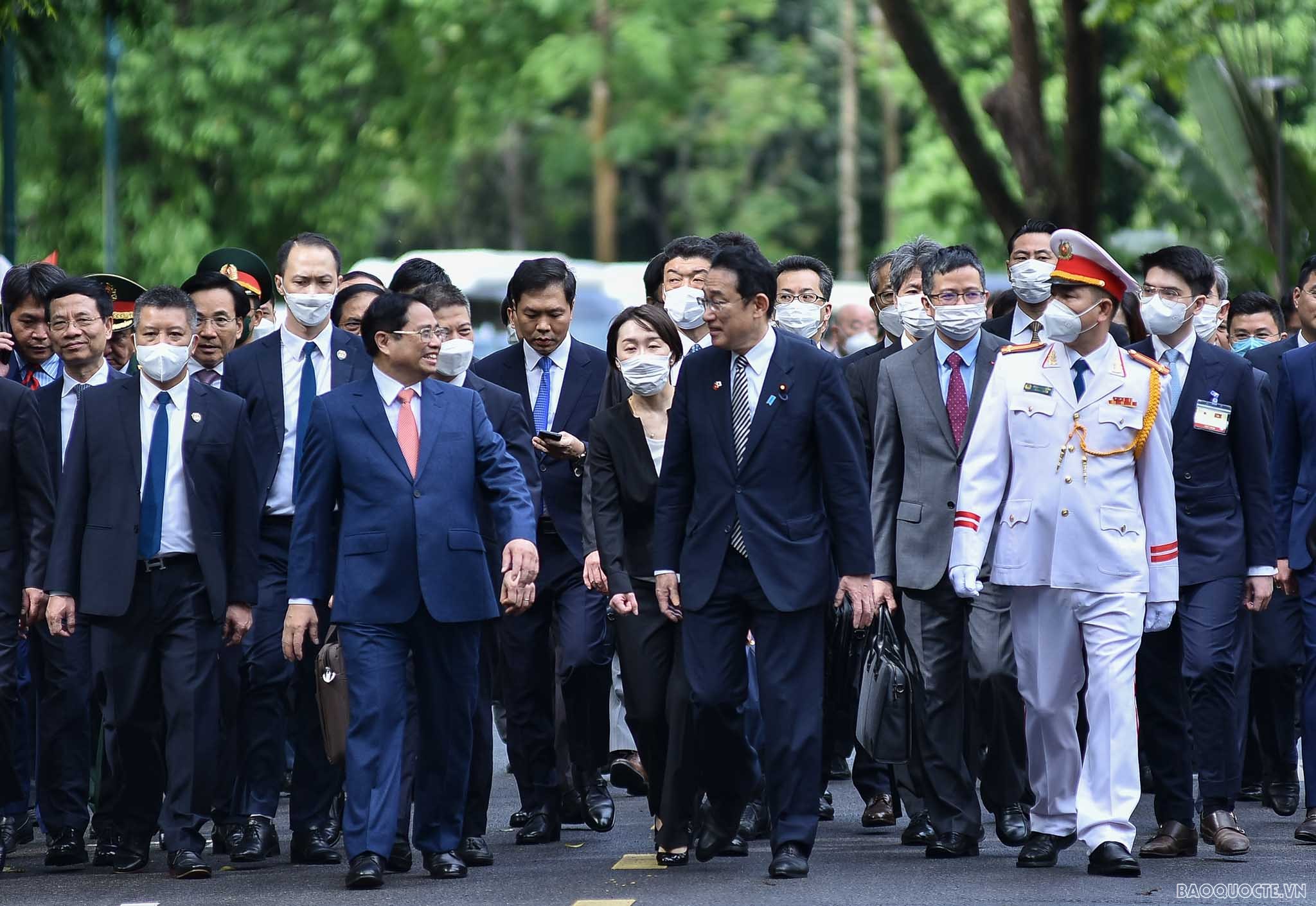 Lễ đón chính thức Thủ tướng Nhật Bản Kishida Fumio tại Phủ Chủ tịch Lễ đón chính thức Thủ tướng Nhật Bản Kishida Fumio tại Phủ Chủ tịch