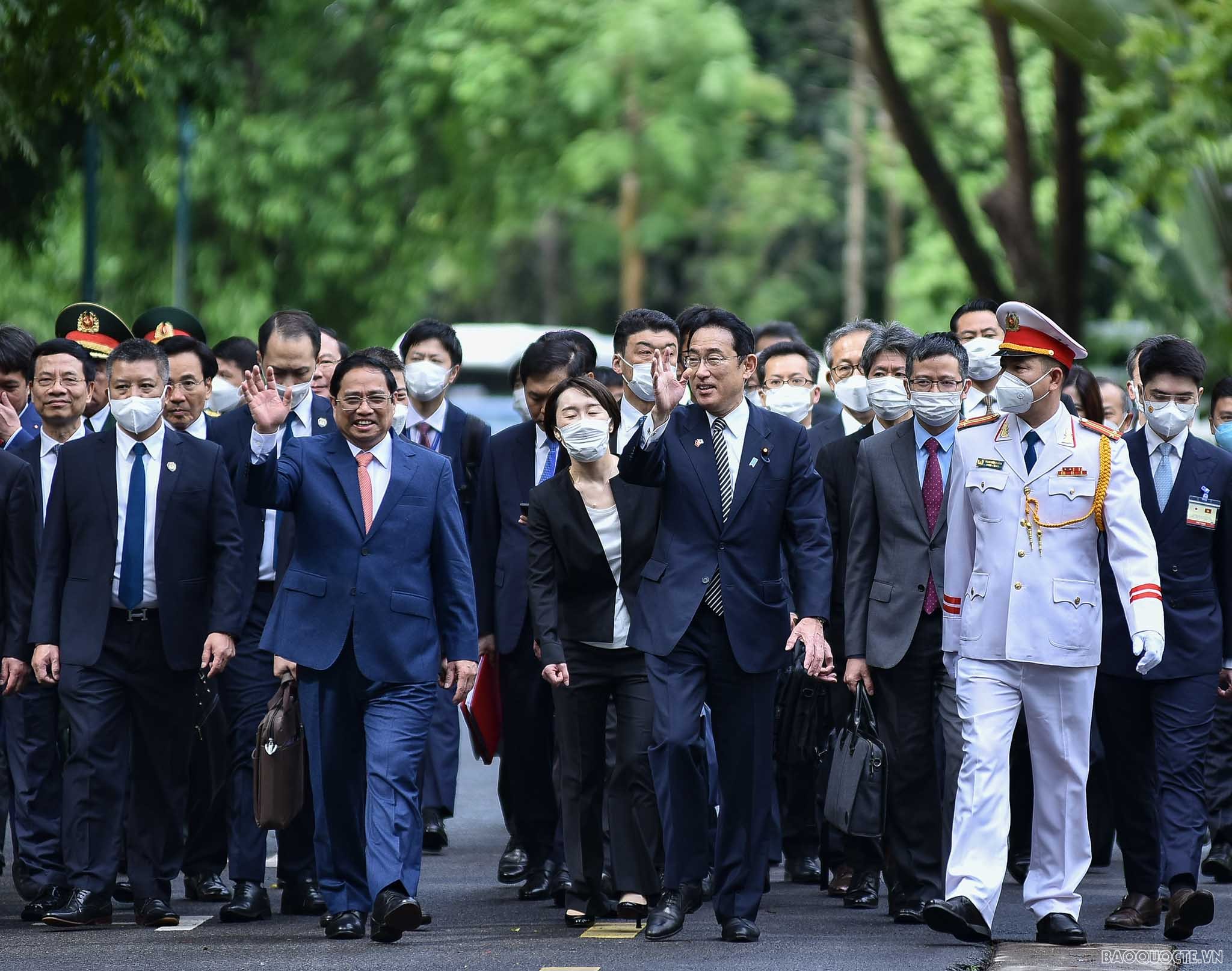 Lễ đón chính thức Thủ tướng Nhật Bản Kishida Fumio tại Phủ Chủ tịch Lễ đón chính thức Thủ tướng Nhật Bản Kishida Fumio tại Phủ Chủ tịch