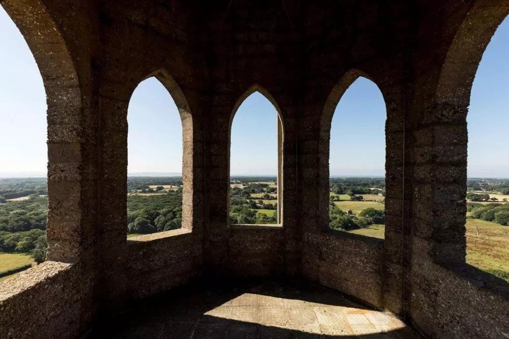 Bí ẩn toà tháp ‘người đá’ không cốt thép cao nhất thế giới