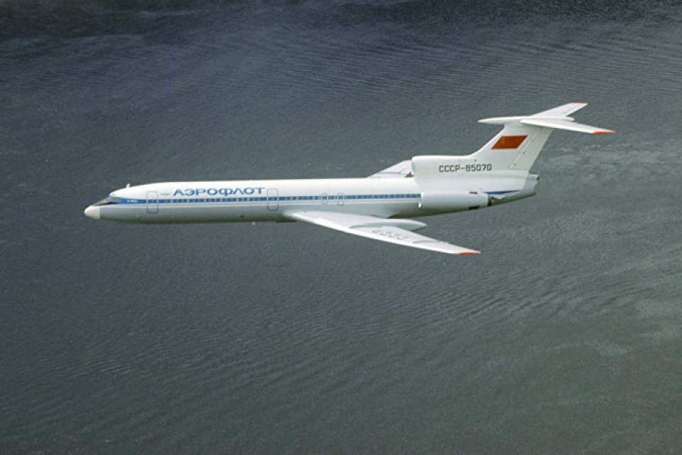 loat anh cac may bay cho khach huyen thoai mot thoi cua lien xo