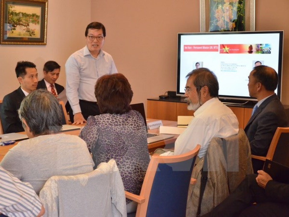 toa dam ve vai tro cua tri thuc va chuyen gia nguoi viet tai thuy si