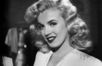 Hành trình trở thành biểu tượng sắc đẹp Hollywood của Marilyn Monroe