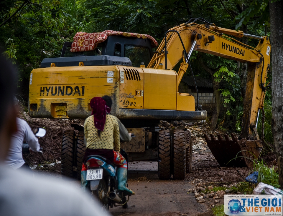 tung nun con lu di qua chi con lai noi dau