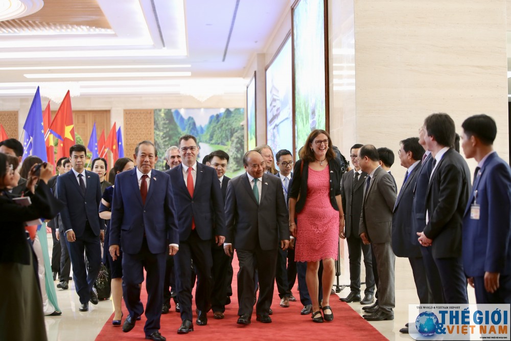 Việt Nam - EU: Hoàn tất ký kết Hiệp định EVFTA và IPA viet nam eu hoan tat ky ket hiep dinh evfta va ipa