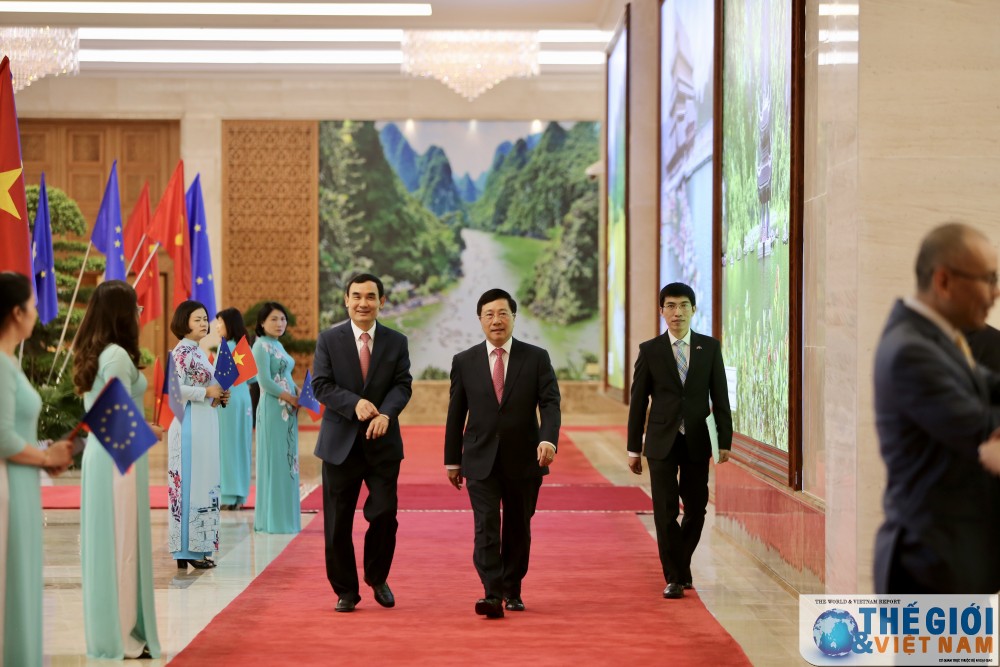 Việt Nam - EU: Hoàn tất ký kết Hiệp định EVFTA và IPA viet nam eu hoan tat ky ket hiep dinh evfta va ipa