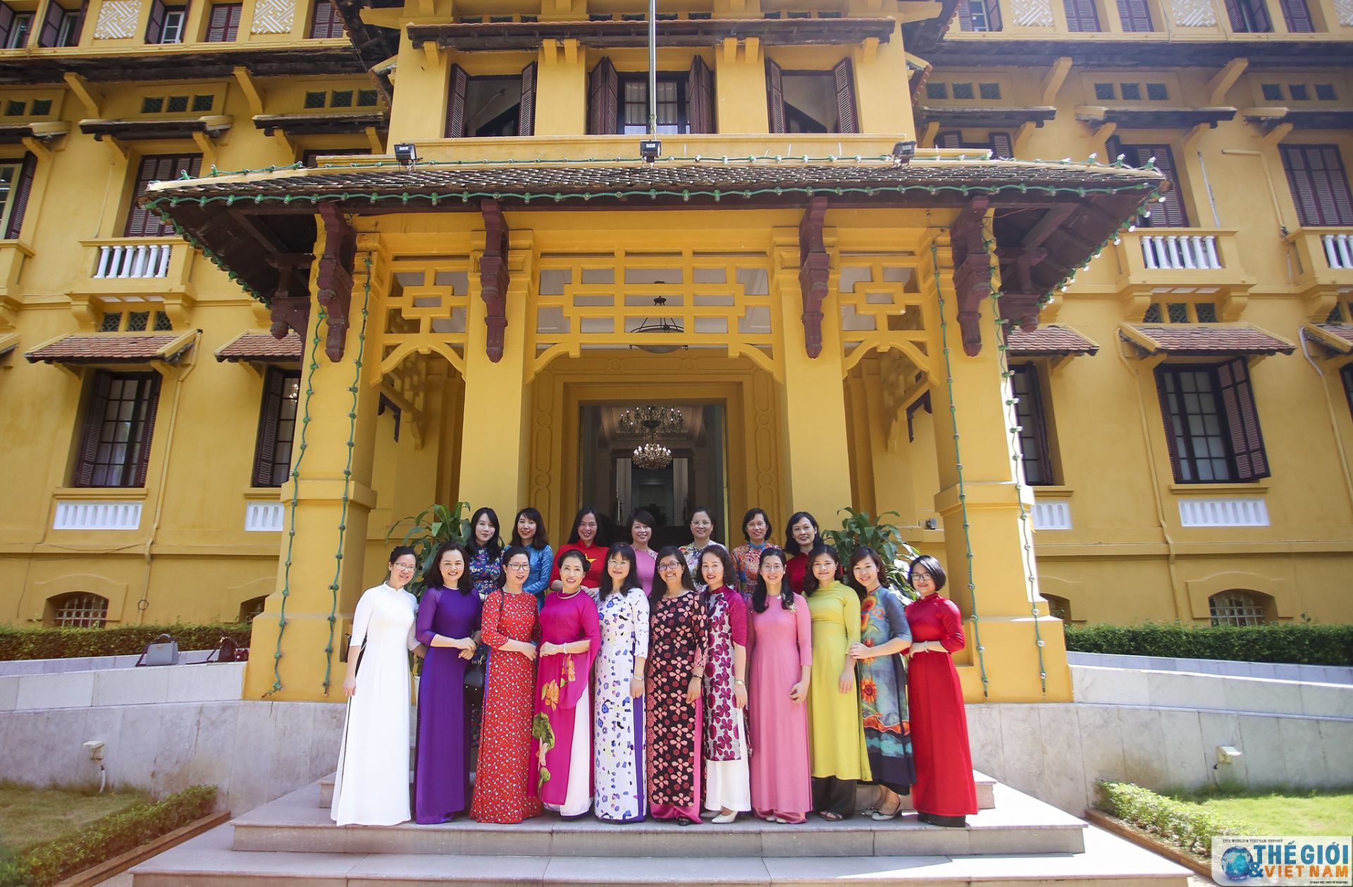 cac nha ngoai giao nu vieng lang bac thiet thuc huong toi 75 nam thanh lap nganh