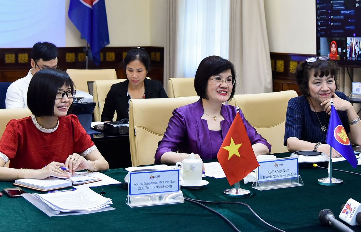 nhom phu nu asean vi hoa binh to chuc hop theo hinh thuc truc tuyen