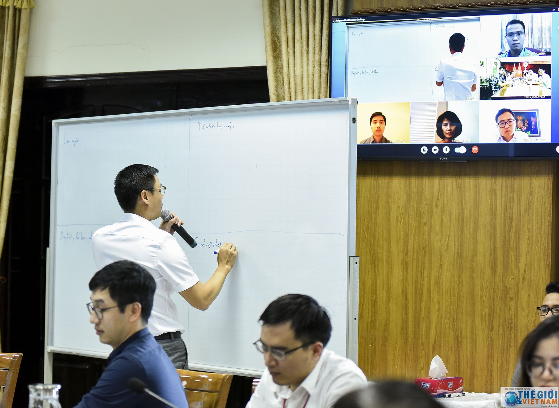 vai tro cua thanh nien trong tien trinh hien dai hoa bo ngoai giao