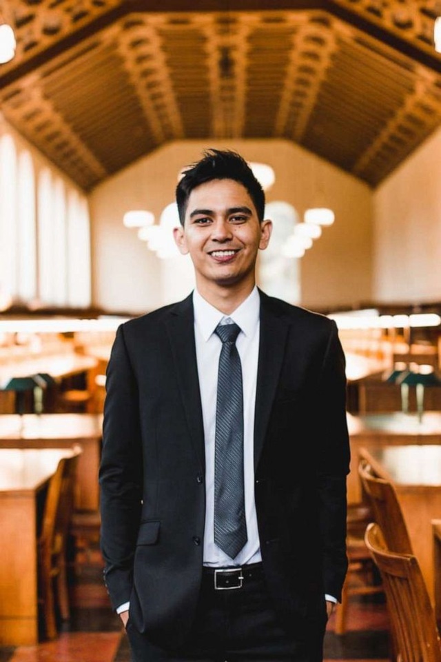 dai hoc harvard bi sinh vien kien vi day online van giu nguyen hoc phi