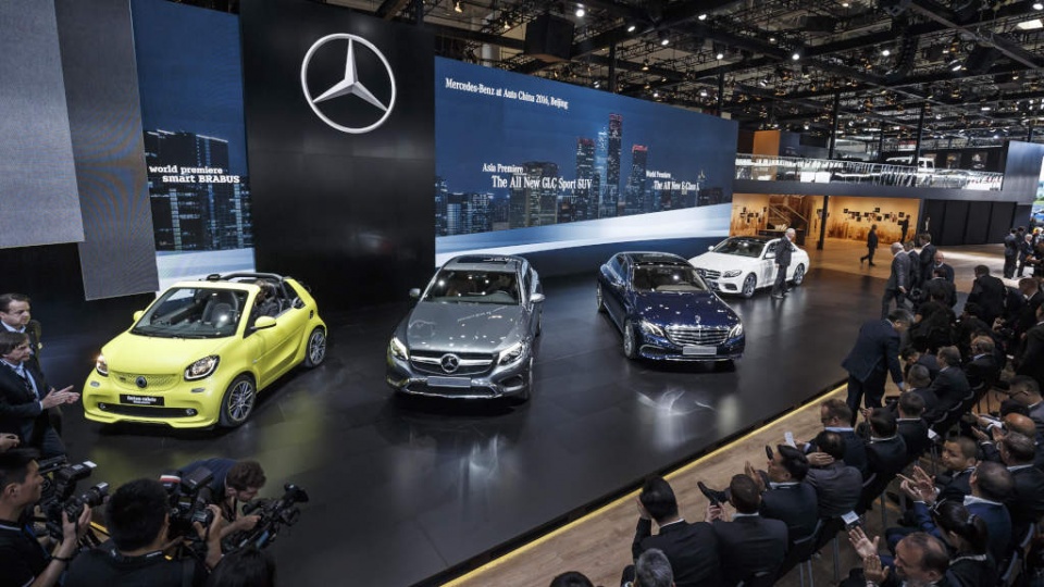 mercedes benz lien tiep gap van xui tai thi truong trung quoc