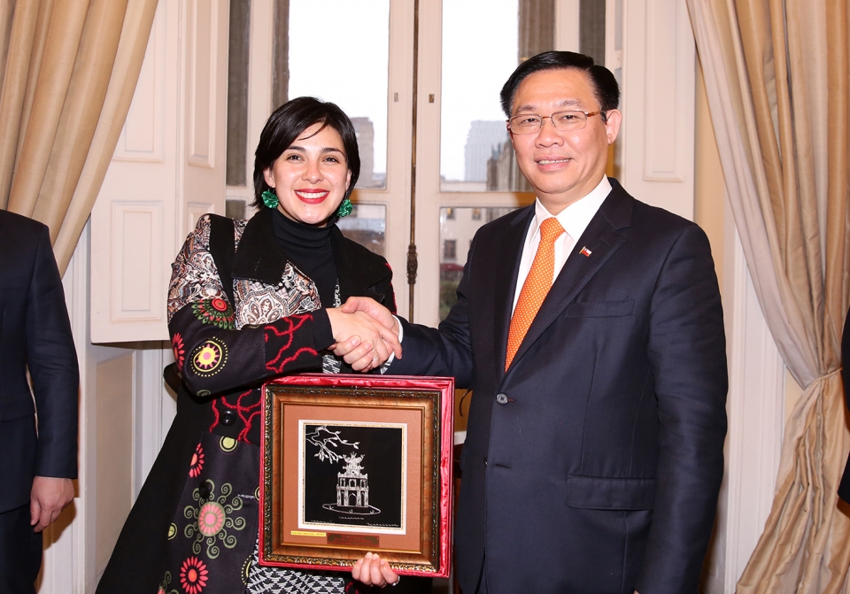 pho thu tuong vuong dinh hue ket thuc chuyen tham chinh thuc cong hoa chile