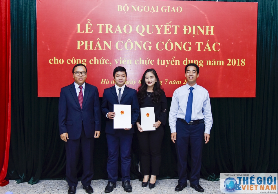 bo ngoai giao trao quyet dinh phan cong cong tac 2018