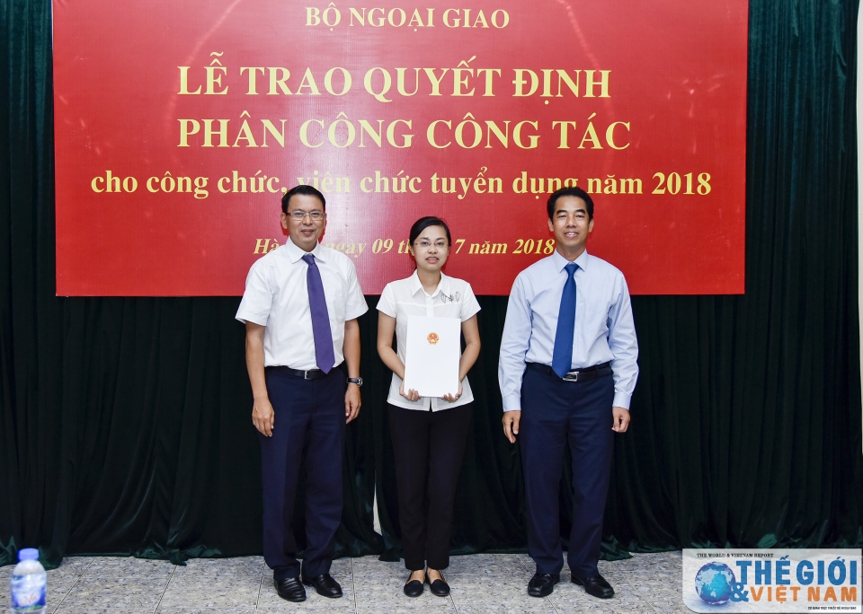 bo ngoai giao trao quyet dinh phan cong cong tac 2018