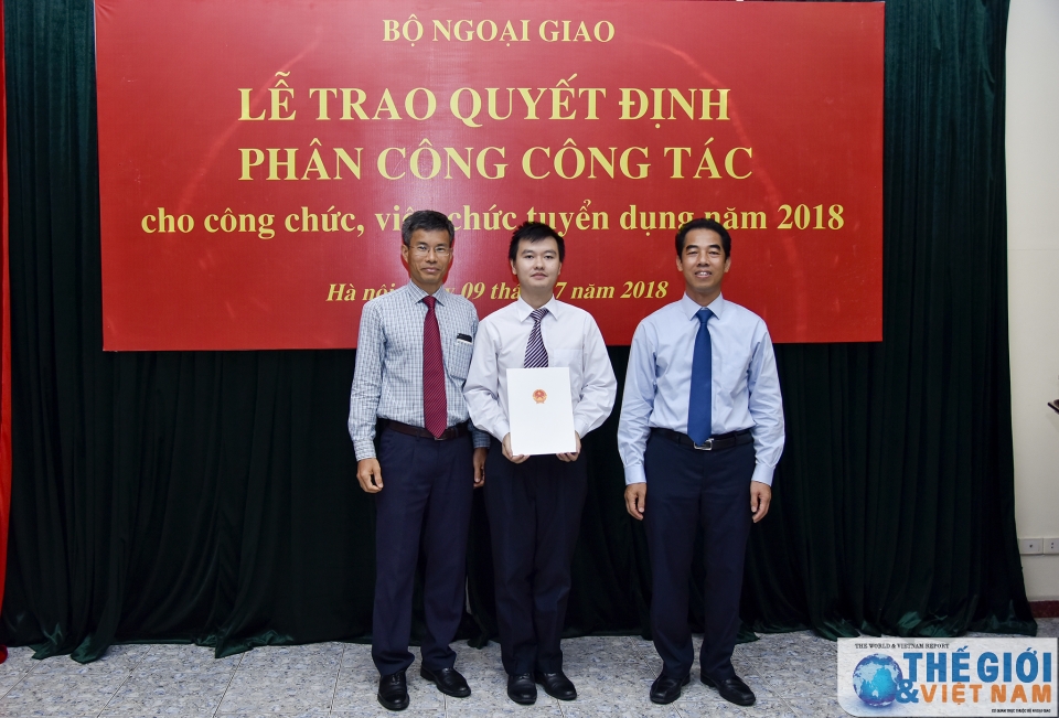 bo ngoai giao trao quyet dinh phan cong cong tac 2018