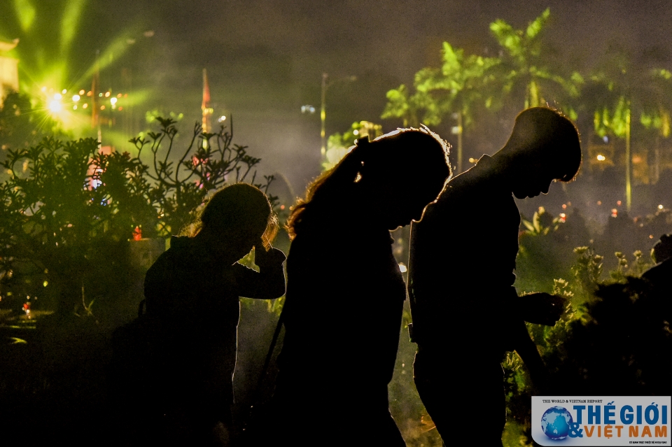 bung sang nghia trang dem tri an cac anh hung liet si