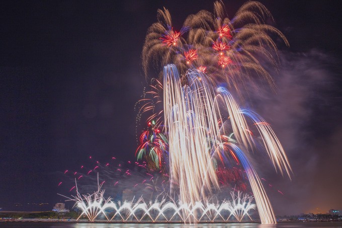 "Mãn nhãn" với màn trình diễn lễ hội pháo hoa quốc tế Đà Nẵng 2019 man nhan voi man trinh dien le hoi phao hoa quoc te da nang 2019