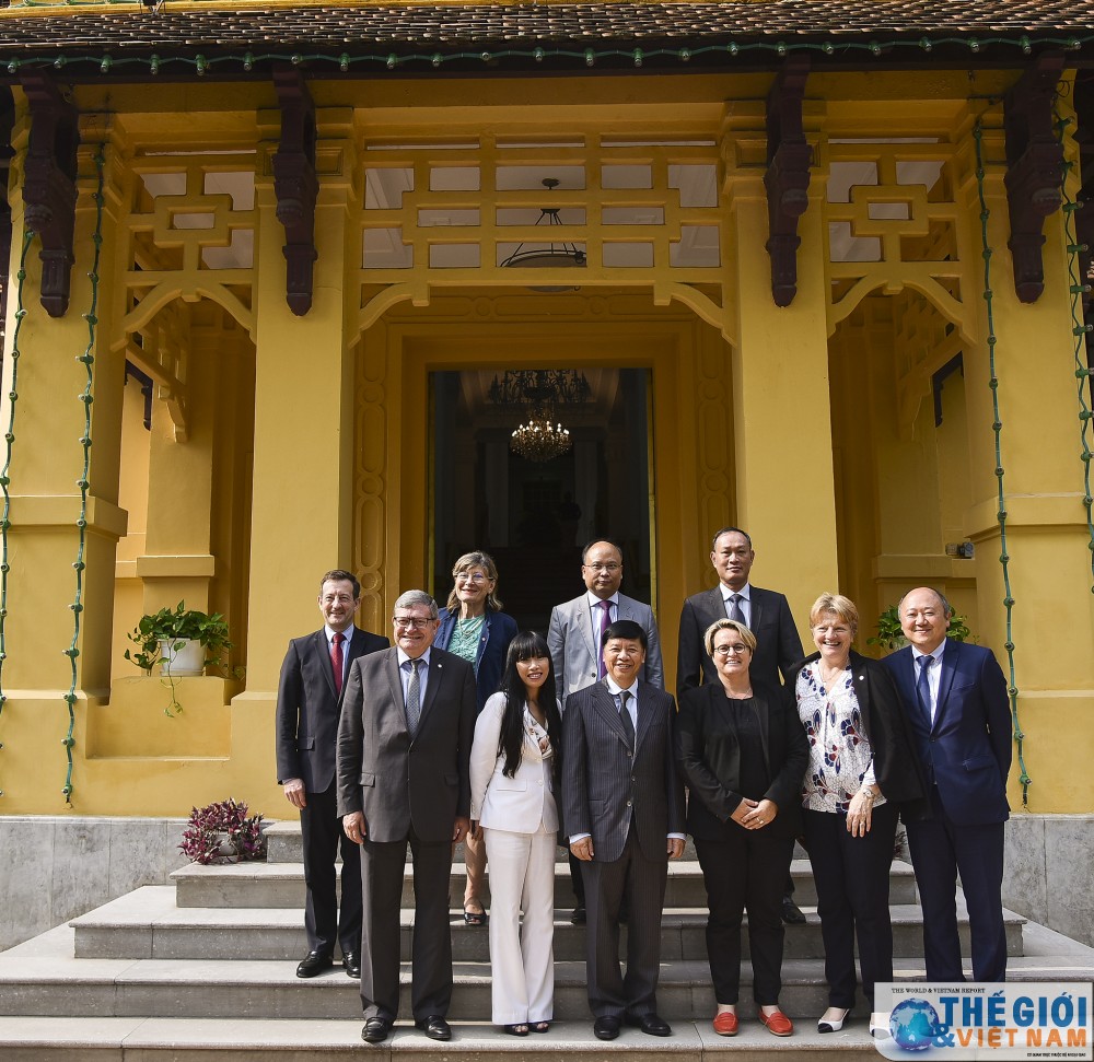 thu truong nguyen quoc cuong tiep nhom nghi sy huu nghi phap viet