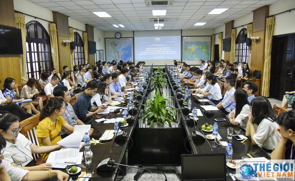 truoc trong trach kep cua viet nam tai asean va hdba lhq can bo tre ngoai giao can lam gi